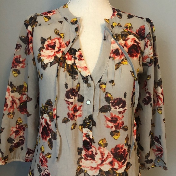 🌸3/$15 Princess Vera Wang Crepe Tunic - Picture 5 of 10